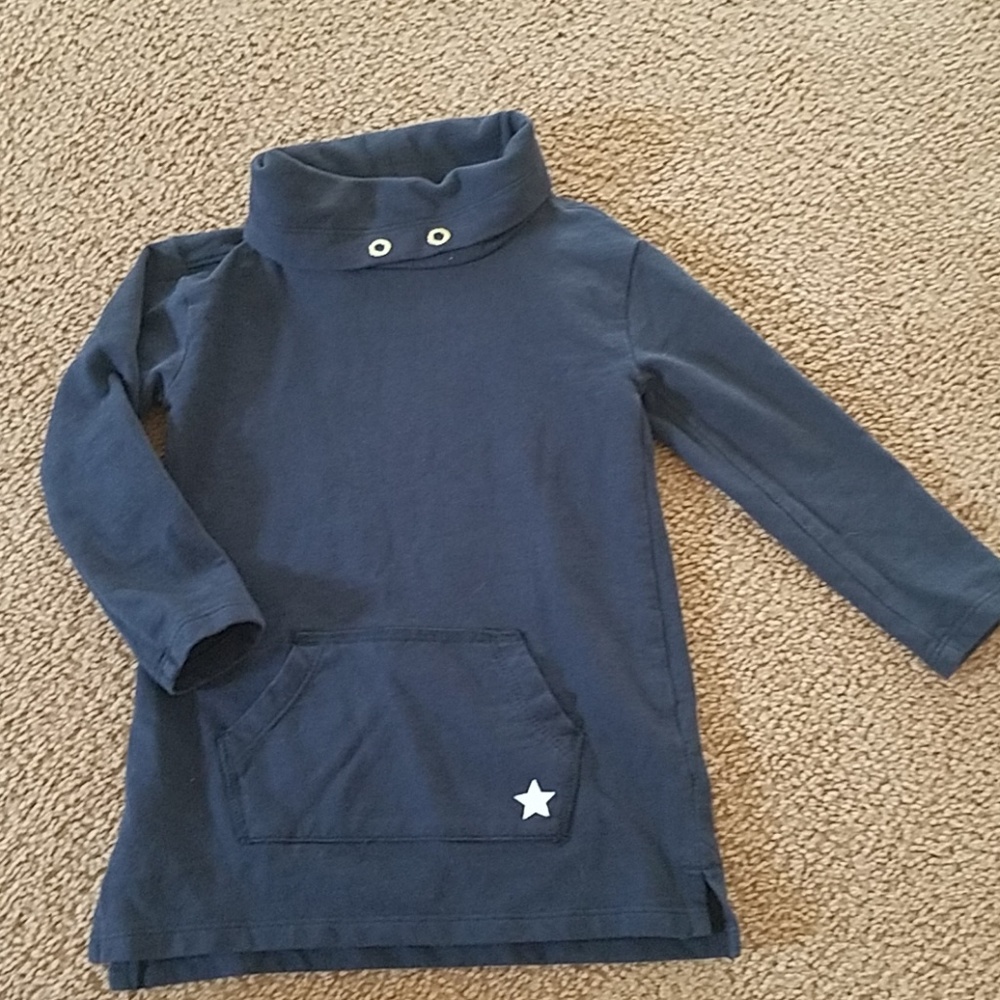 4T turtleneck sweater